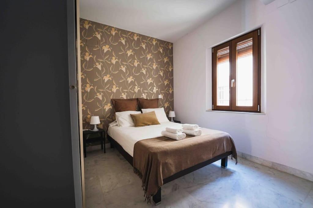Apartamento Atico Con Terraza Privada Cerca De La Catedral Sevilla Exterior foto