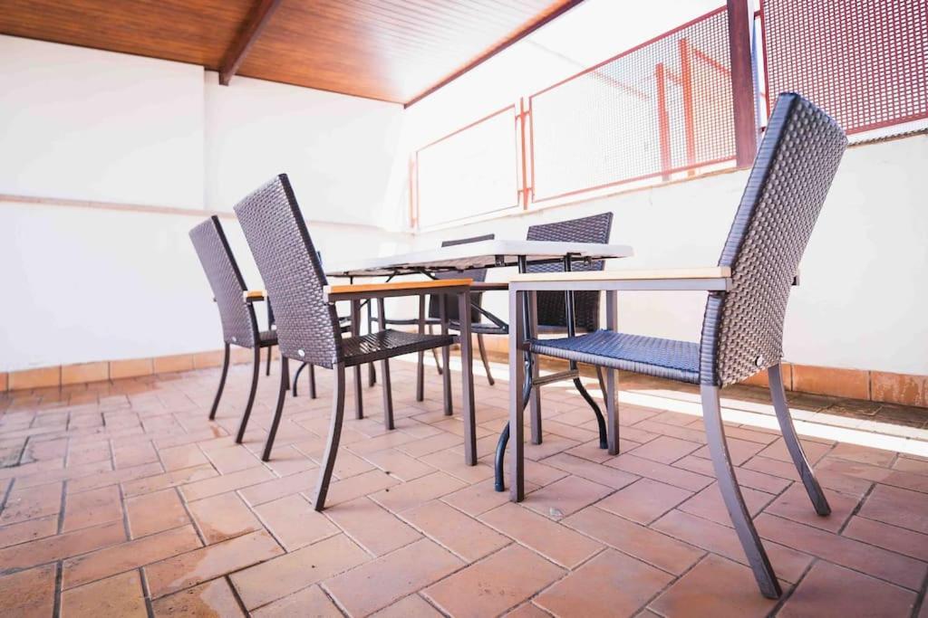 Apartamento Atico Con Terraza Privada Cerca De La Catedral Sevilla Exterior foto